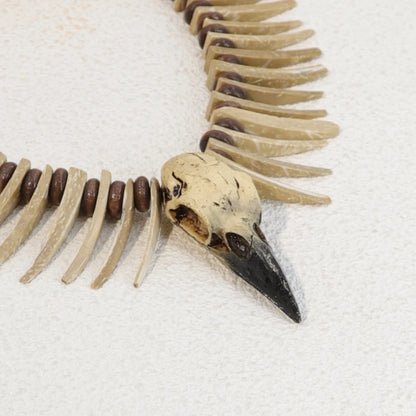 Vintage Viking Crow Skull Necklace – Gothic Resin Animal Pendant with Irregular Coconut Shell Teeth Jewelry