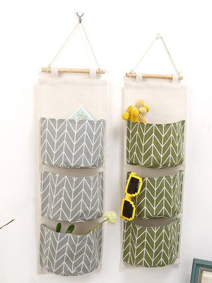 3-Pocket Hanging Wall Organizer — Waterproof Closet Storage Bag with Bear & Flamingo Design for Home Decor and Sundries