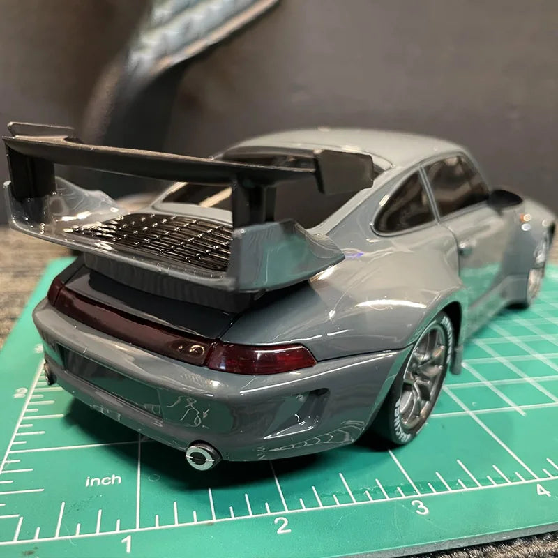 1:24 RC Drift Car - 20KM/H 4WD High Speed Remote Control Car with LED Lights & Extra Tires