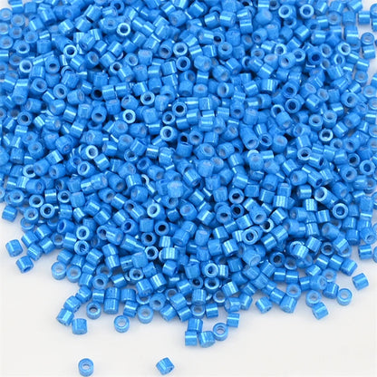 1000Pcs 1.6x1.3mm Japan Glass Seed Beads 11/0 – Cylindrical Loose Beads for DIY Statement Jewelry Making (5g Pack)