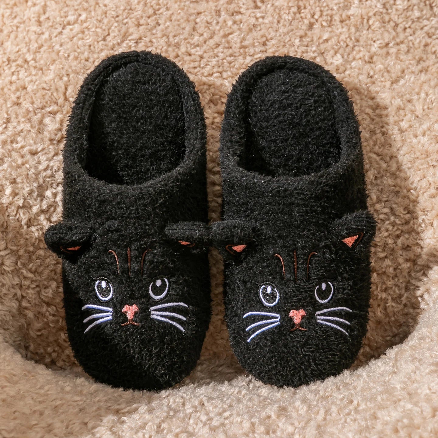 Cartoon Cat Plush Slippers - Cozy Winter Indoor House Shoes with Soft Non-Slip Warm Sole for Women