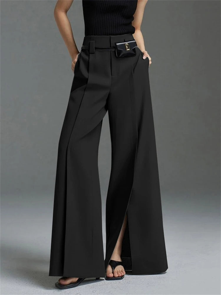 Yeezzi Urban 2024 Women's Suit Pants - Fashionable High-Waisted, Pleated, Split-Front Trousers in Black & White