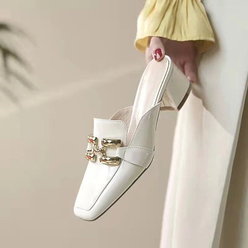 Fashion Women’s Half Slippers — Outdoor Med-Heeled Slides with Toe Chain Decoration, Luxury Square Heel Sandals 2023