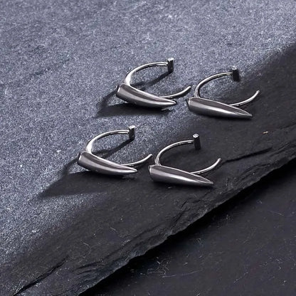 Stainless Steel Gothic Sharp Teeth Lip Clip | Punk Non-Piercing Halloween Jewelry for Women & Men