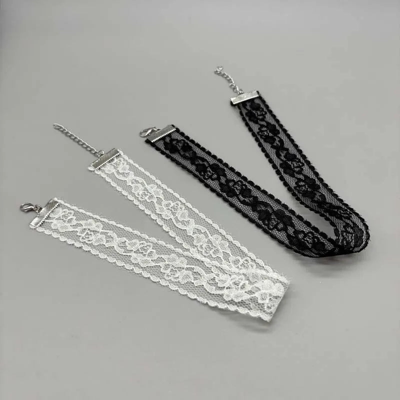 Short Lace Choker Necklace - Black & White Romantic Fashion Jewelry for Women & Girls, Party Gift Accessory