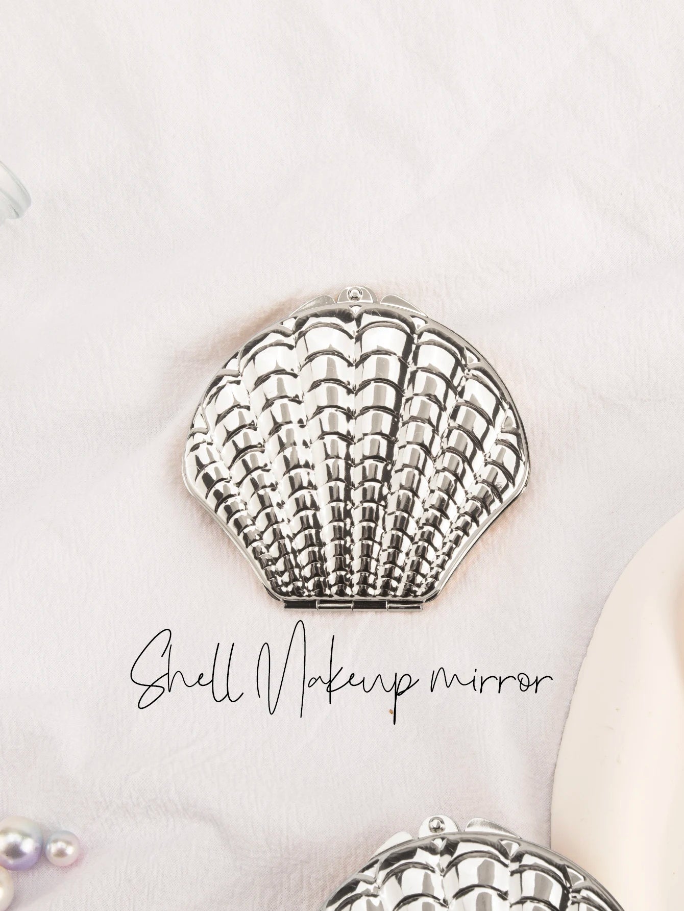 Golden Shell Double-Sided Makeup Mirror - Portable Elegant Beauty Mirror Gift for Girlfriend, Mom, Wife & Sister