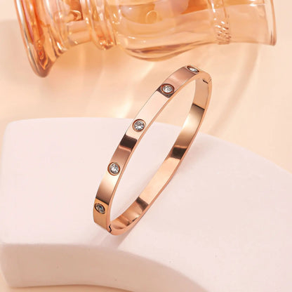 Classic Multi-Style Stainless Steel Bracelet Set for Women – Stackable Fashion Jewelry for Daily Wear