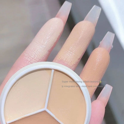 3-Color Concealer Palette – Professional Coverage for Dark Circles and Face Imperfections