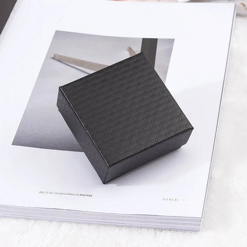 7x7cm Black Square Plaid Jewelry Box for Women – Necklace, Bracelet, Earrings, Ring Gift Organizer