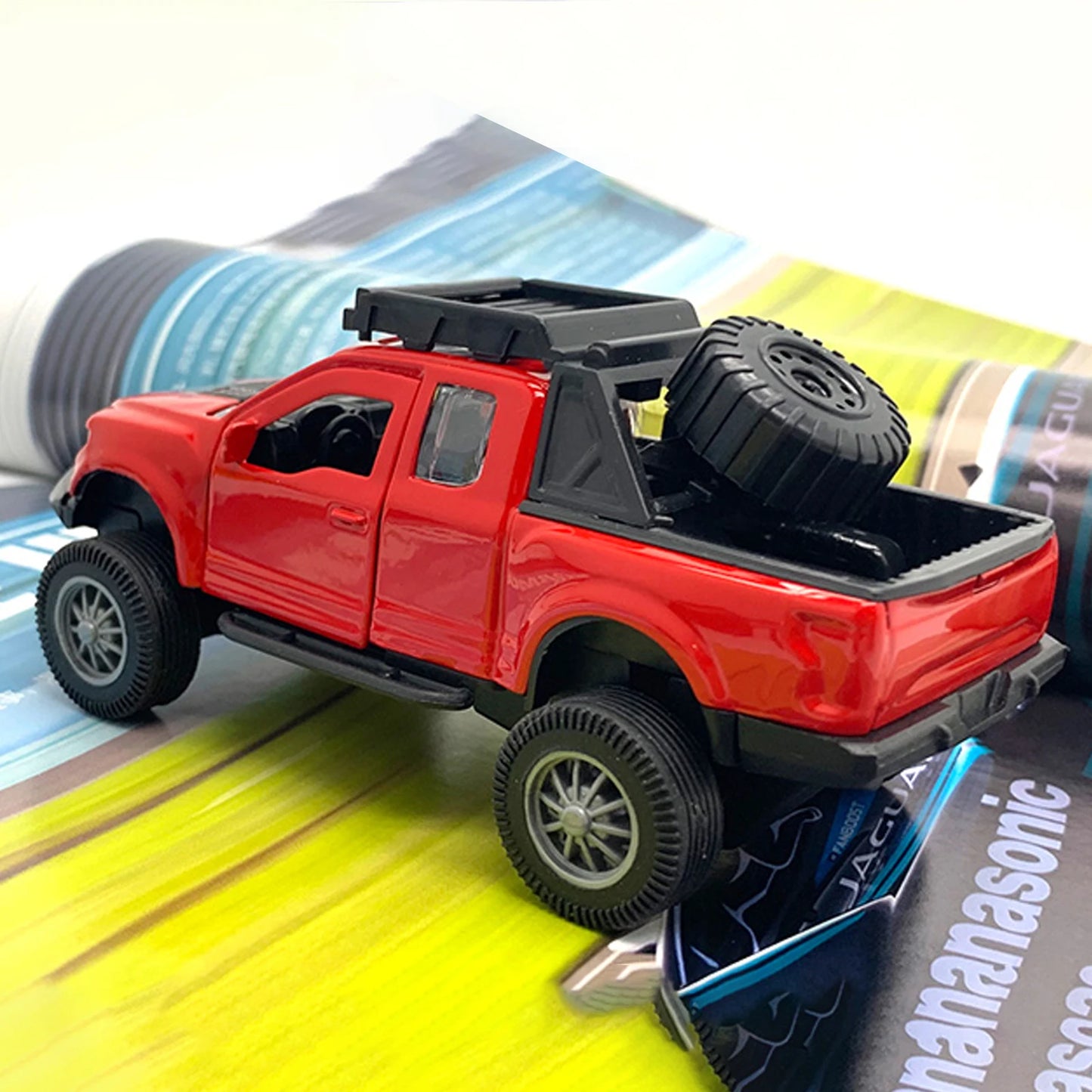 1:36 F-150 Alloy Car Model – Spring-Back Action Toy for Kids | Realistic Replica Vehicle