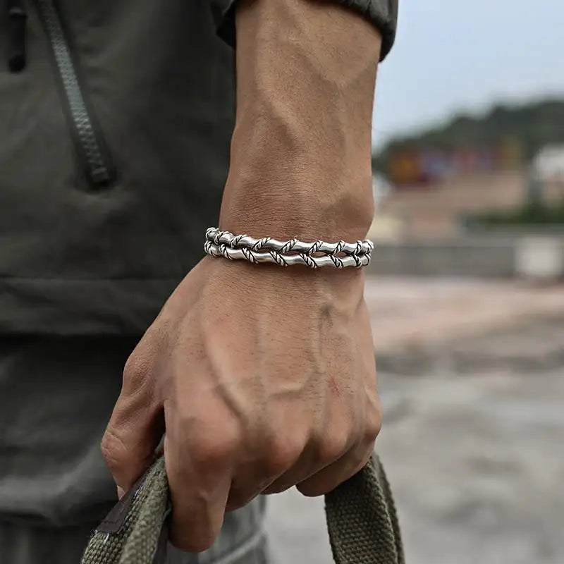Retro Sword-Shaped Bracelet – Creative Open Bangle for Men & Women, Fashionable Party Jewelry Gift