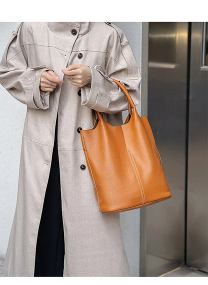 Genuine Leather Women’s Commuter Tote Bag — Soft Cowhide Shoulder Handbag, Large Capacity Bucket Bag, 2025 New