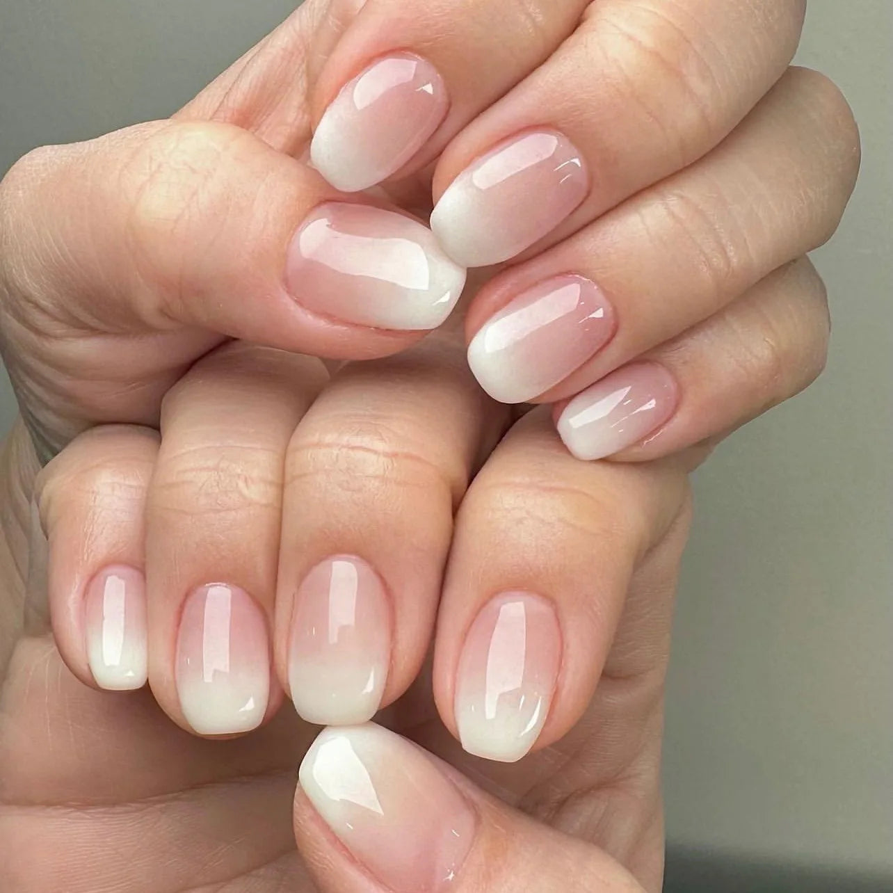 24Pcs Square Press On Nails - Nude White Gradient French False Nail Tips with Full Cover Short Design