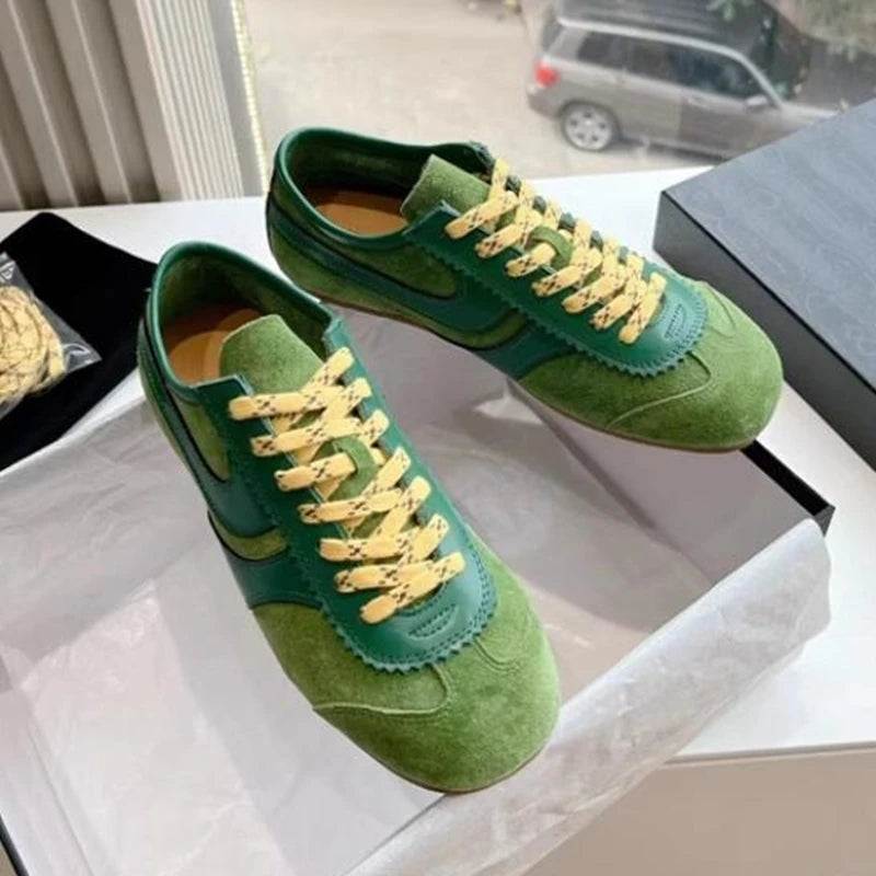 2025 New German Training Shoes for Women, Genuine Leather Lace-up Sneakers, Retro Flat Forrest Gump Style, Large Size