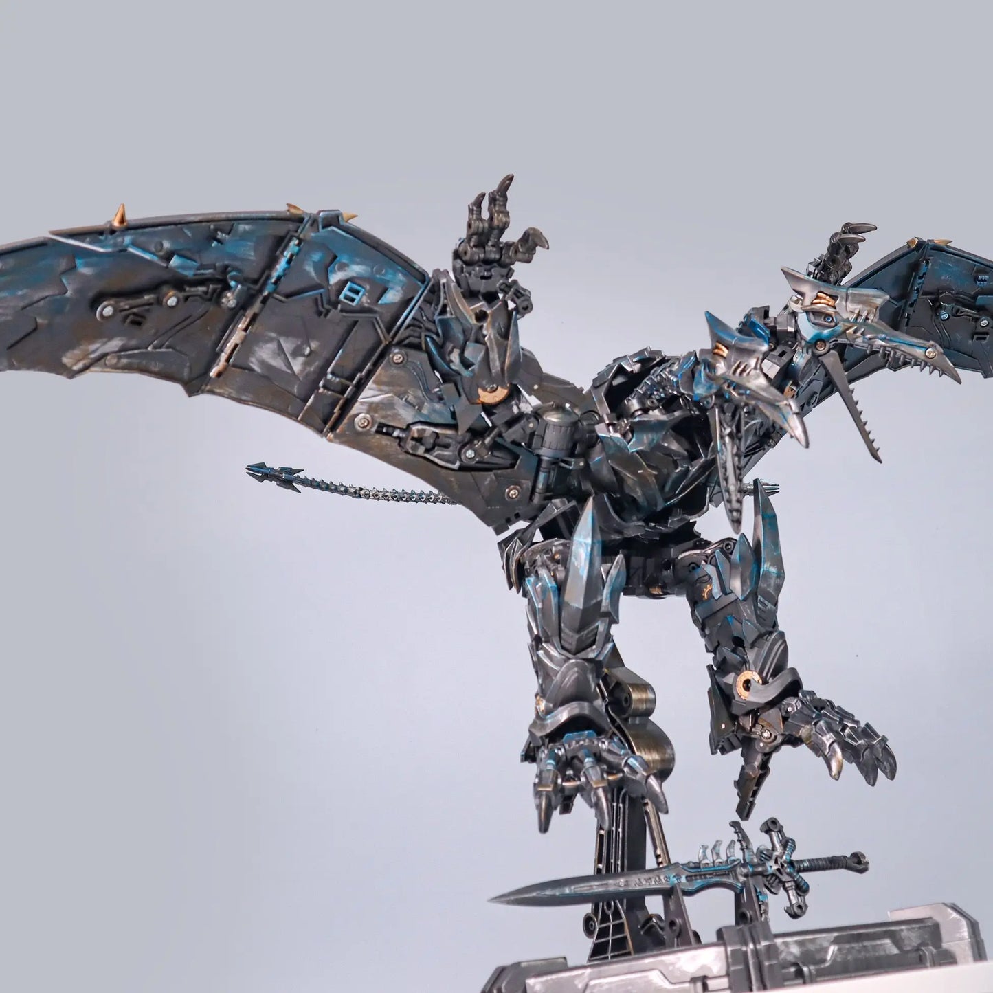 BAIWEI TW-1104 Strafe Transformation Robot Figure – 27cm Action Toy