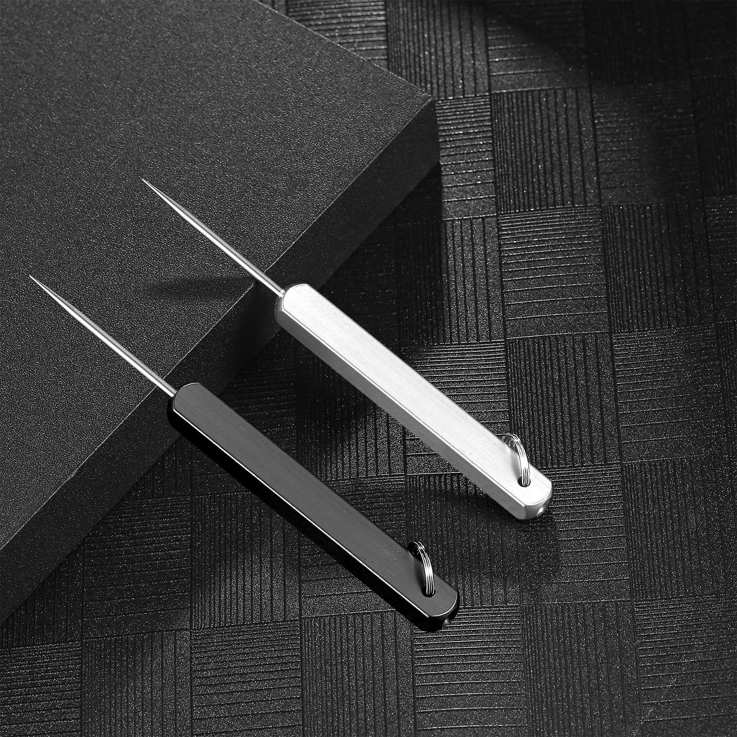 Portable Titanium Toothpicks with Metal Holder - High-Quality Toothpick for Outdoor Picnic and Camping