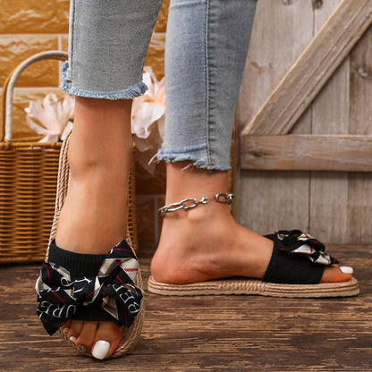 Women’s Fashion Diamond Flower Flip Flops – Non-Slip, Wear-Resistant Flat Heel Sandals for Beach, College & Vacation