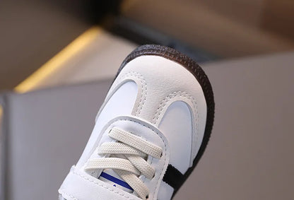 Toddler & Kids White Sneakers — Fashionable Non-Slip Walking Shoes for Boys & Girls, Breathable Outdoor Sport Casual Shoes