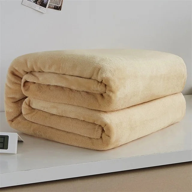 230GSM Coral Fleece Flannel Blanket – Soft Warm Solid Color Bedspread Sofa Throw Faux Fur Plaid Blanket (Blue/Pink)