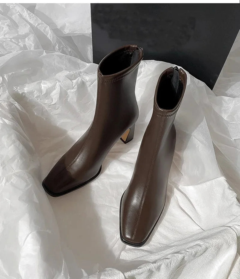 2024 New Vintage Brown Women's Ankle Boots – Fashionable Square Toe, Thick Heel Short Booties for Autumn & Winter