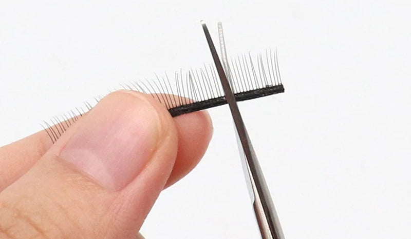 European-Style 9CM Makeup Scissors – Compact Stainless Steel Eyebrow, Nose Hair & Nail Trimming Tool