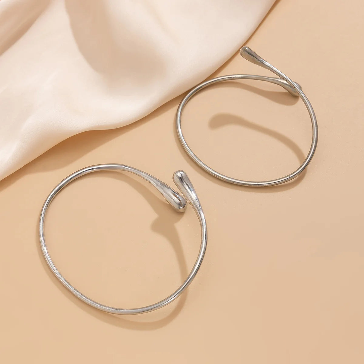 FTCY Vintage Upper Arm Bracelet for Women – Trendy Geometric Water Drop Shape Adjustable Bangle Women's Jewelry