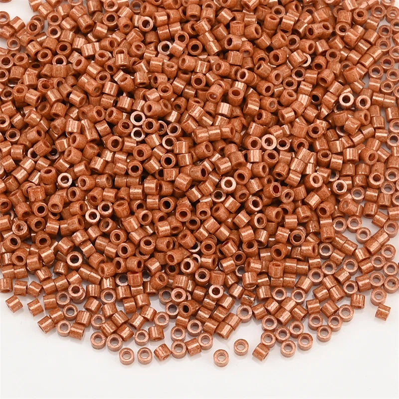 1000Pcs 1.6x1.3mm Japan Glass Seed Beads 11/0 – Cylindrical Loose Beads for DIY Statement Jewelry Making (5g Pack)