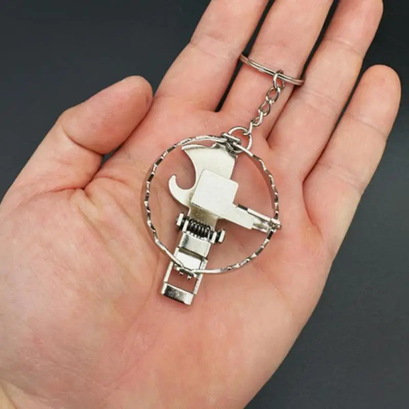 Mini Mouse Trap Keychain - Stainless Steel Clip Key Ring, Novelty Bag Charm, and Creative Gift Accessory