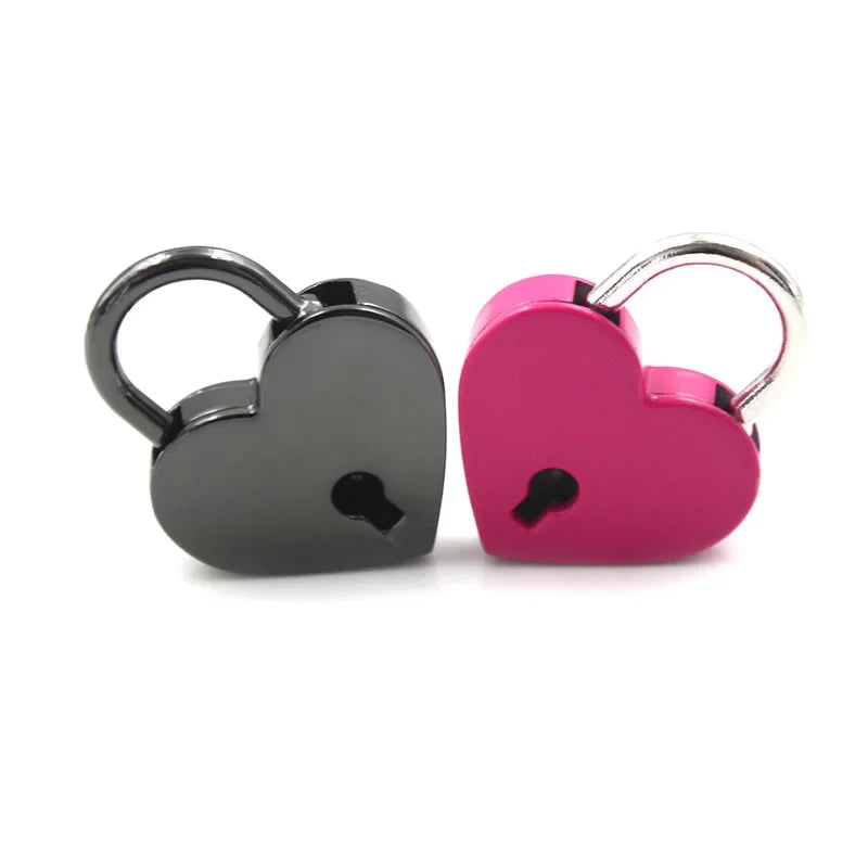 30x39mm Antique Heart-Shaped Padlock – Vintage Pink Romantic Key Lock for Diaries, Weddings, and Jewelry