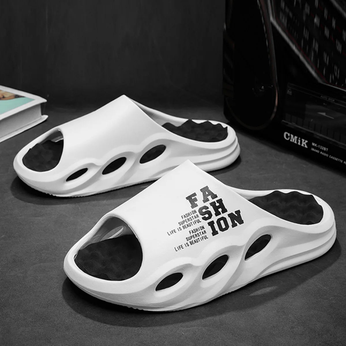 Men’s Fashion Massage Slippers – Indoor & Outdoor Summer Sandals, Thick Sole Non-Slip Flip Flop Slides