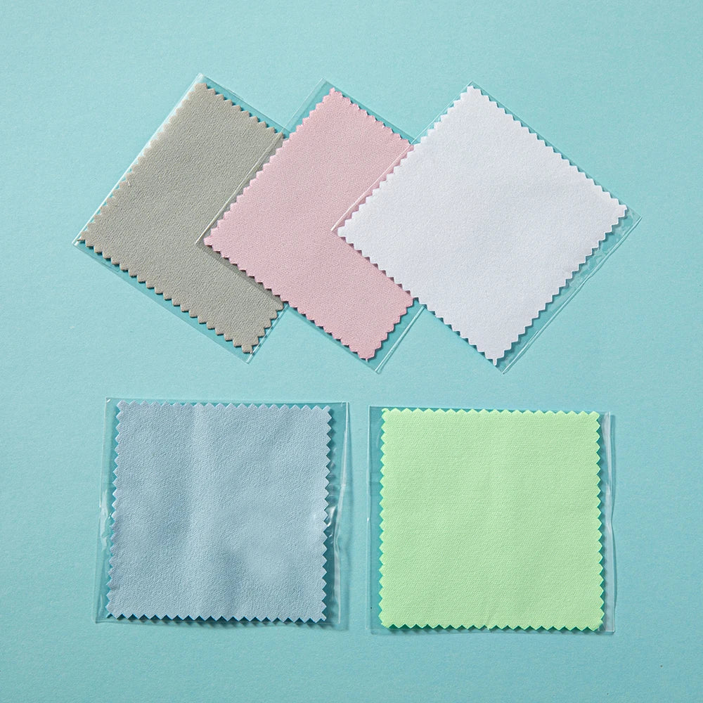 50pcs 8x8cm Silver Polish Cloths – Individually Wrapped Soft Cleaning Wipes for Jewelry & Tools