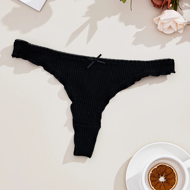 3Pcs Women's Low-Rise Thong Panties - Solid Color Cotton Lingerie for Comfort & Style