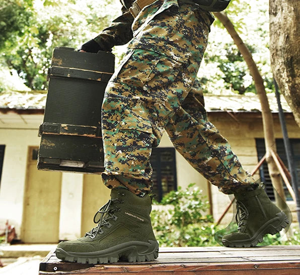 Men's Outdoor Hiking Boots - Desert Tactical Military Boots, Special Forces Anti-Slip & Warm Work Boots
