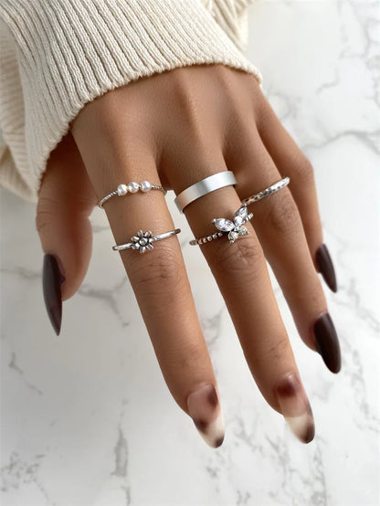 Bohemian Butterfly Pearl Rings Set – Vintage Gothic Plated Retro Rhinestone Finger Jewelry for Women, Gift Idea