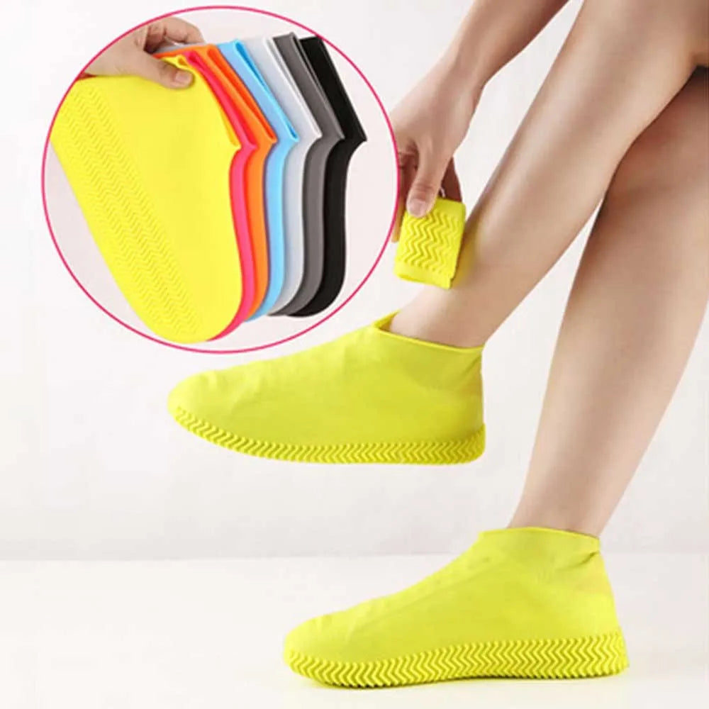 Waterproof Silicone Shoe Covers – Non Slip Reusable Overshoes for Rainy Days, Boot Protectors in S/M/L