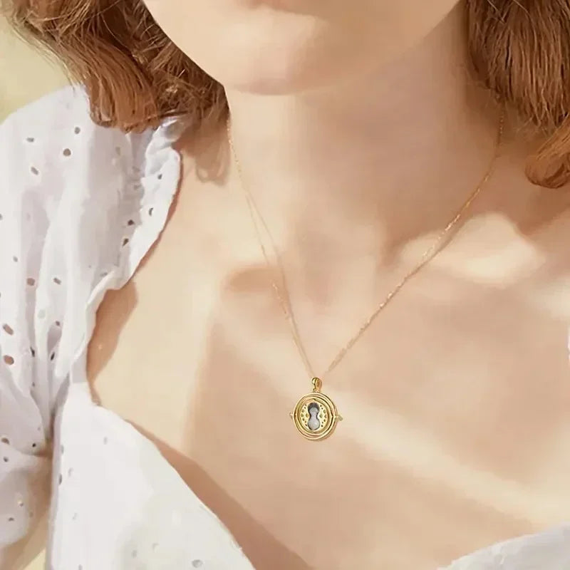 Harry Potter Time-Turner Hourglass Necklace - 360° Rotatable Cosplay Pendant and Unique Mother’s Day Gift