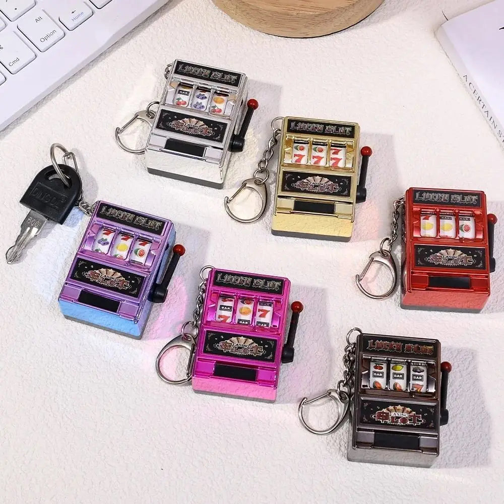 Mini Slot Machine Keychain – Creative Arcade Lucky Jackpot Toy for Fun & Stress Relief