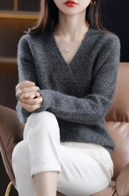 Women’s Knitted V-Neck Sweater – Long Sleeve Solid Pullover Knit Top