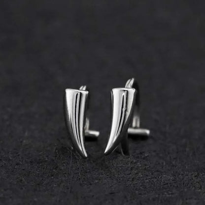 Stainless Steel Gothic Sharp Teeth Lip Clip | Punk Non-Piercing Halloween Jewelry for Women & Men
