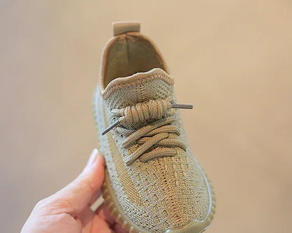 New Kids Fashion Sneakers – Breathable, Soft Bottom Casual Running Shoes for Boys & Girls