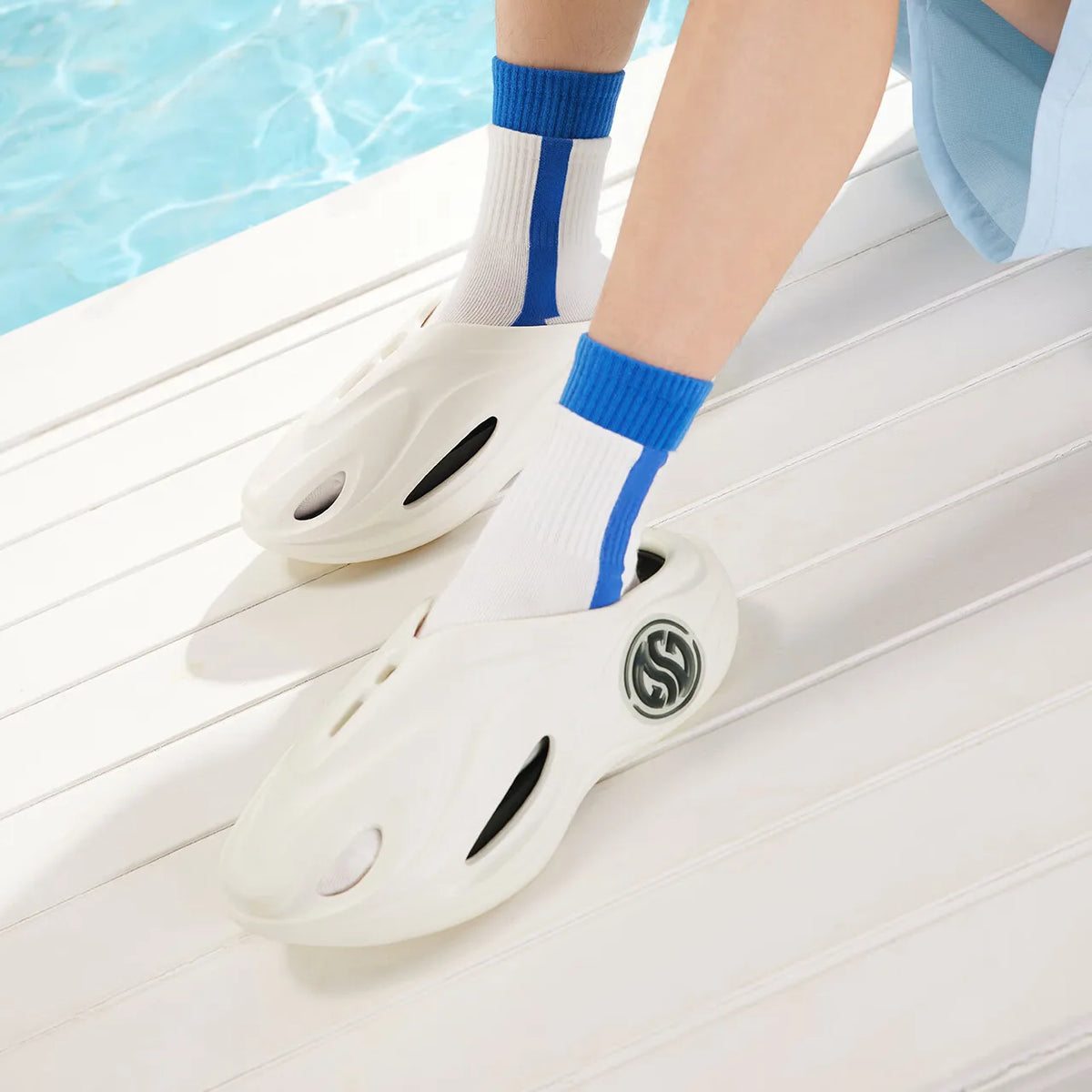 361 Degrees AG Aaron Gordon Whale 2 Men's Slippers - Soft Elastic Comfort with Thick Sole for Everyday Wear