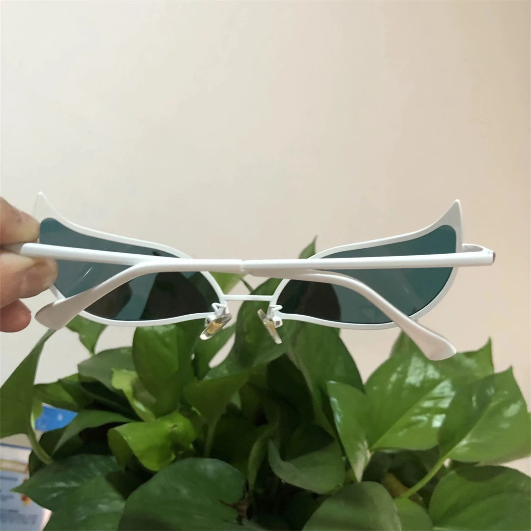 Doflamingo Cosplay Sunglasses - Donquixote PVC Cat Eye Anime Glasses for Men and Women, Party Gift