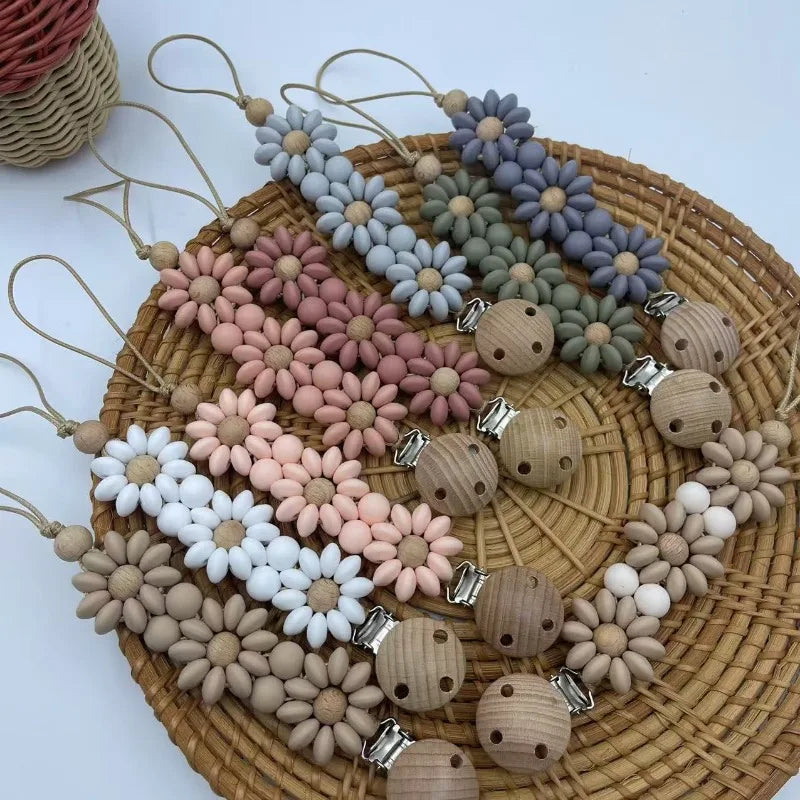 Daisy Flower Baby Pacifier Clip – Handmade Silicone Soother & Nipple Holder, Essential Teething Toy for Newborns