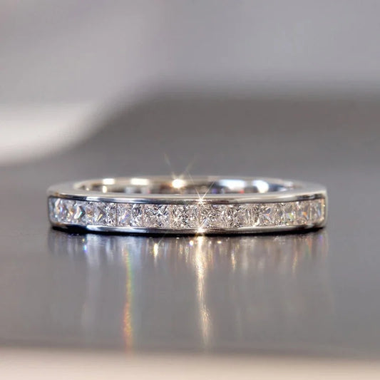 Huitan Minimalist Wedding Ring for Women – Silver Luxury Princess CZ Paved Elegant Anniversary Ring Fashion Jewelry for Daily & Special Occasions