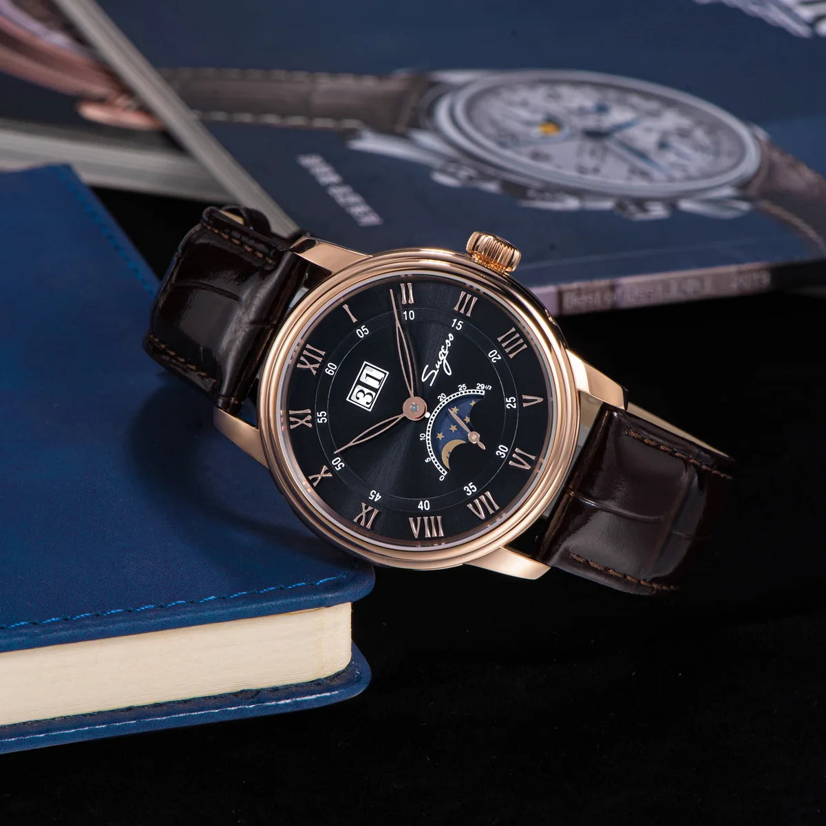 Sugess Moonphase Men’s Automatic Mechanical Watch — 40MM Stainless Steel with Seagull ST2528 Movement and Blue Sandstone Dial