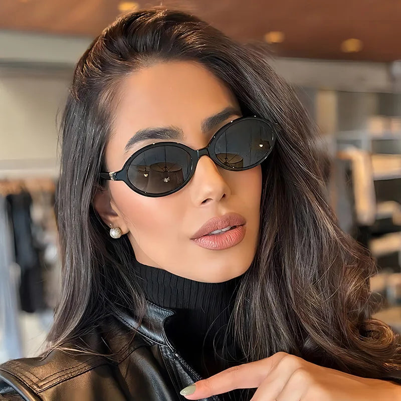 Trendy Small Retro Oval Sunglasses — Vintage Steampunk Round Shades for Women, Fashion UV400 Eyewear