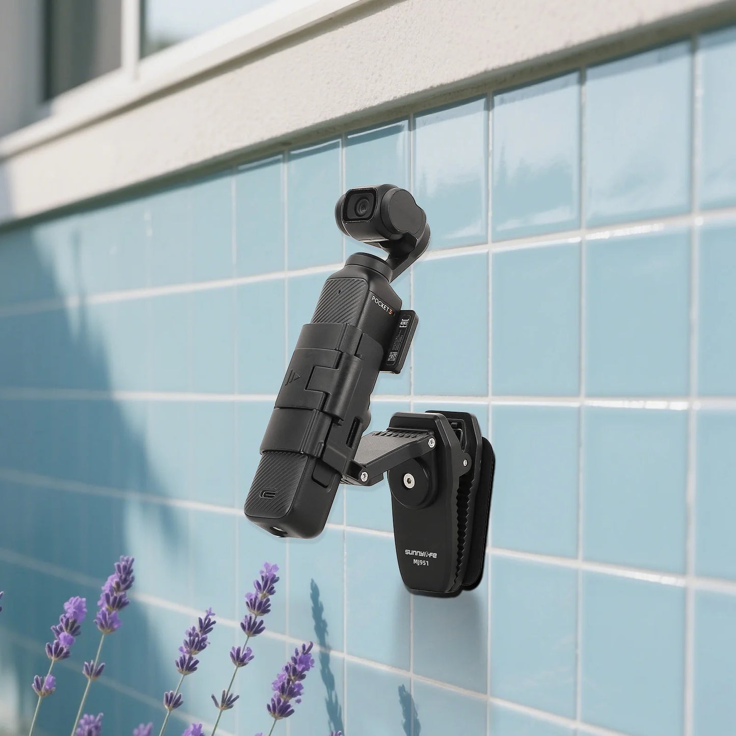SUNNYLIFE Backpack Clip Mount for DJI Pocket 3 – Extendable Rotatable Magnetic Holder for Hands-Free Vlogging, Cycling & Travel Recording
