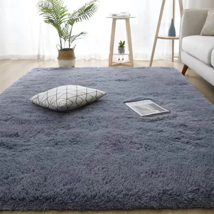 VIKAMA Black Plush Shag Area Rug – Soft Fluffy Furry Carpet for Bedroom, Living Room & Bedside