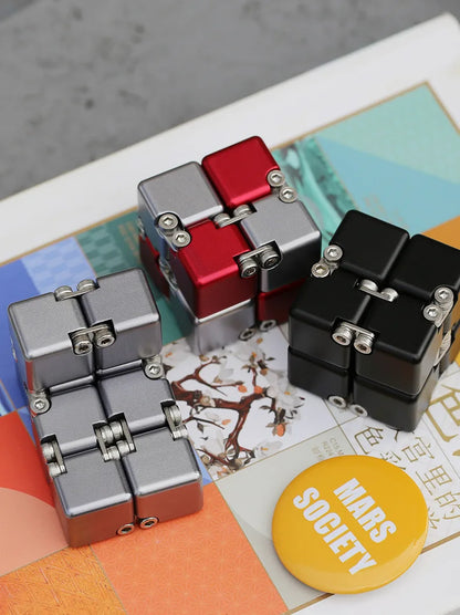 Fashion Metal Infinite Magic Cube – Upgraded Disassembled Intelligence & Decompression Toy
