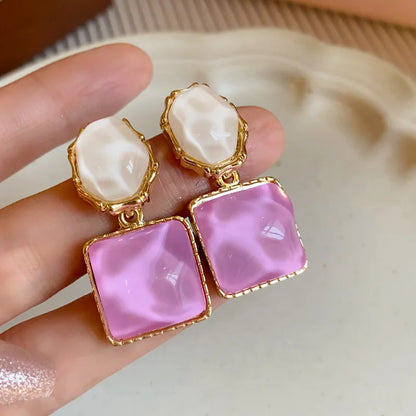 Purple & White Geometric Resin Dangle Earrings – Trendy Asymmetric Drop Jewelry for Women